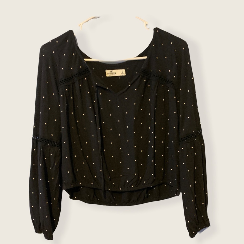 Long Sleeve Small Hollister Black/White Polka Dot Crop Top​​​​